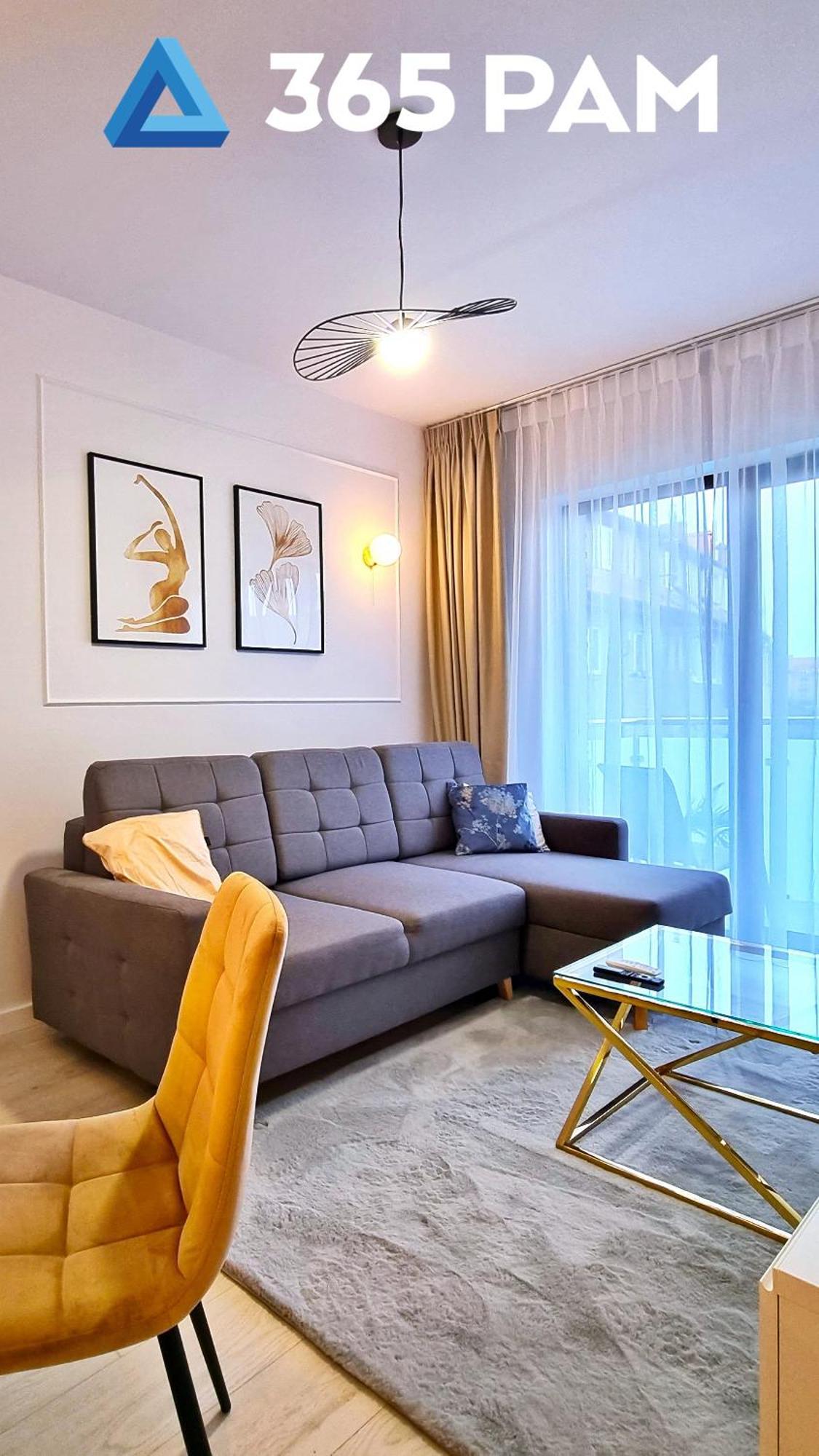 Gold - 365pam Apartment *